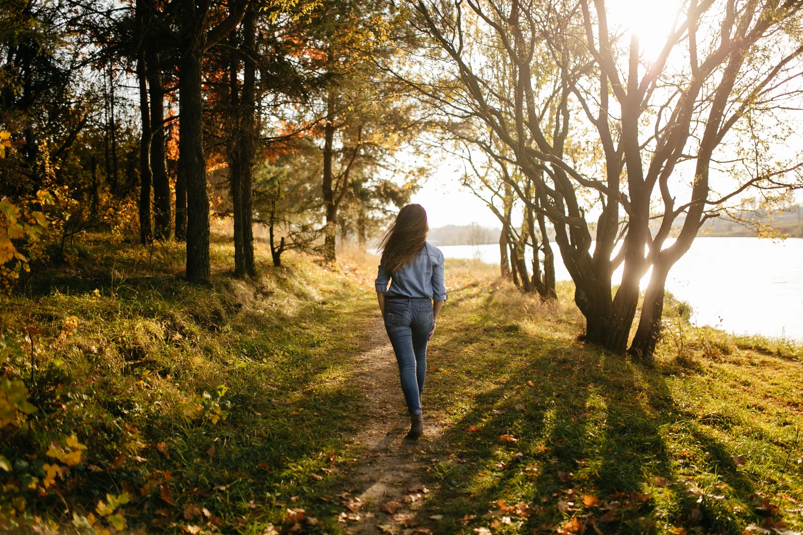 10,000 Steps a Day for 30 Days: What Clinical Neuroscience Proves Happens to Your Brain