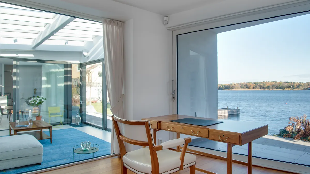 5 самых печально известных скандалов со скрытыми камерами Airbnb в истории: что нашли гости и как они поймали хозяев